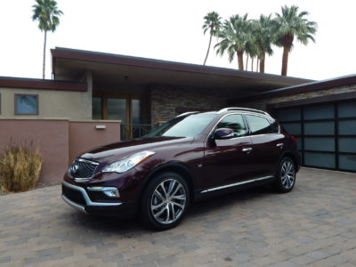 2016 Infiniti QX50 (photo by Jeff Stork)