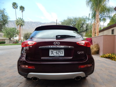 2016 Infiniti QX50 (photo by Jeff Stork)